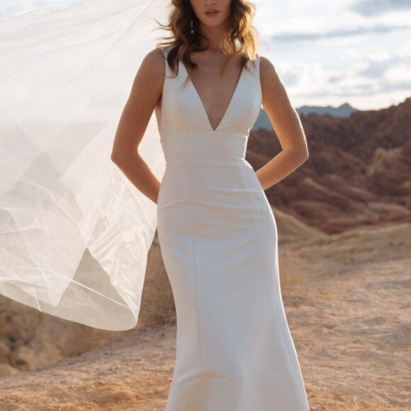 Jenny Yoo Ilana Wedding Gown Size 12 NEW - Picture 2 of 6